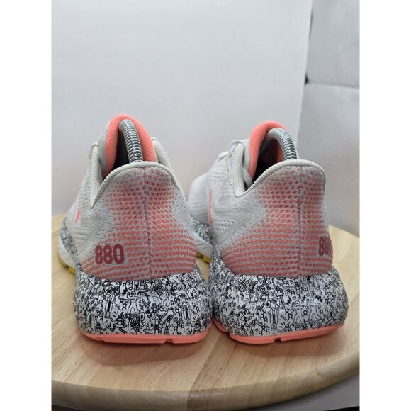 Mens 9.5- New Balance White Fressh Foam 880 Sneakers Atletic W880R13 Size W 11 - Picture 5 of 8